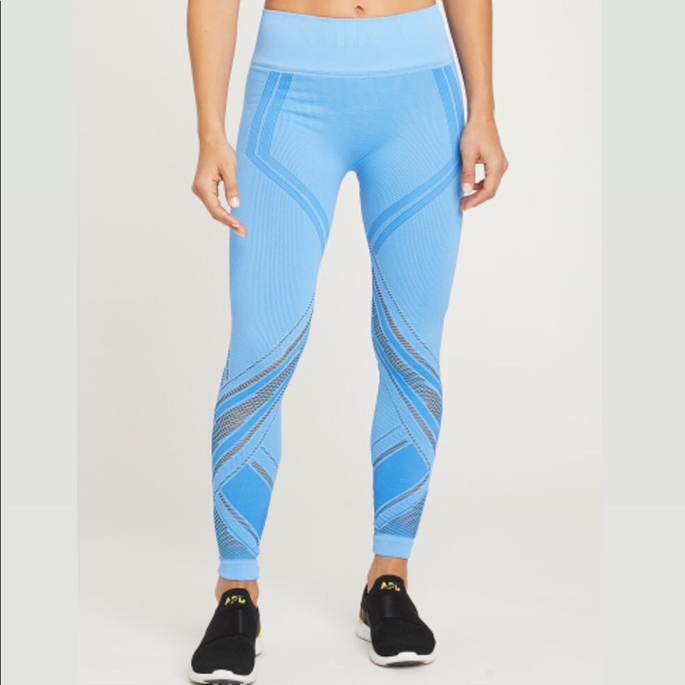 NUX x SoulCycle Quintessential Leggings-NWT!